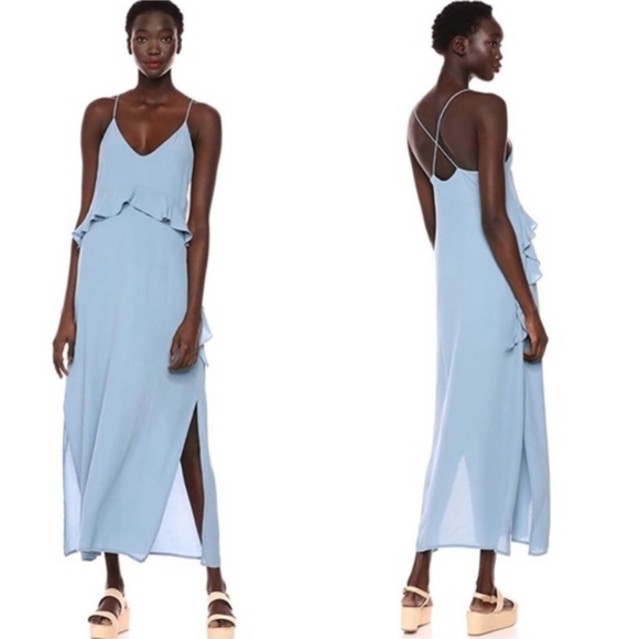 🔥Elliatt Maxi Ruffle Dress Blue. Medium - Picture 1 of 6